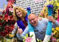 Carolien  samen met Jhon Koopman in de stand van Love for Lilies.